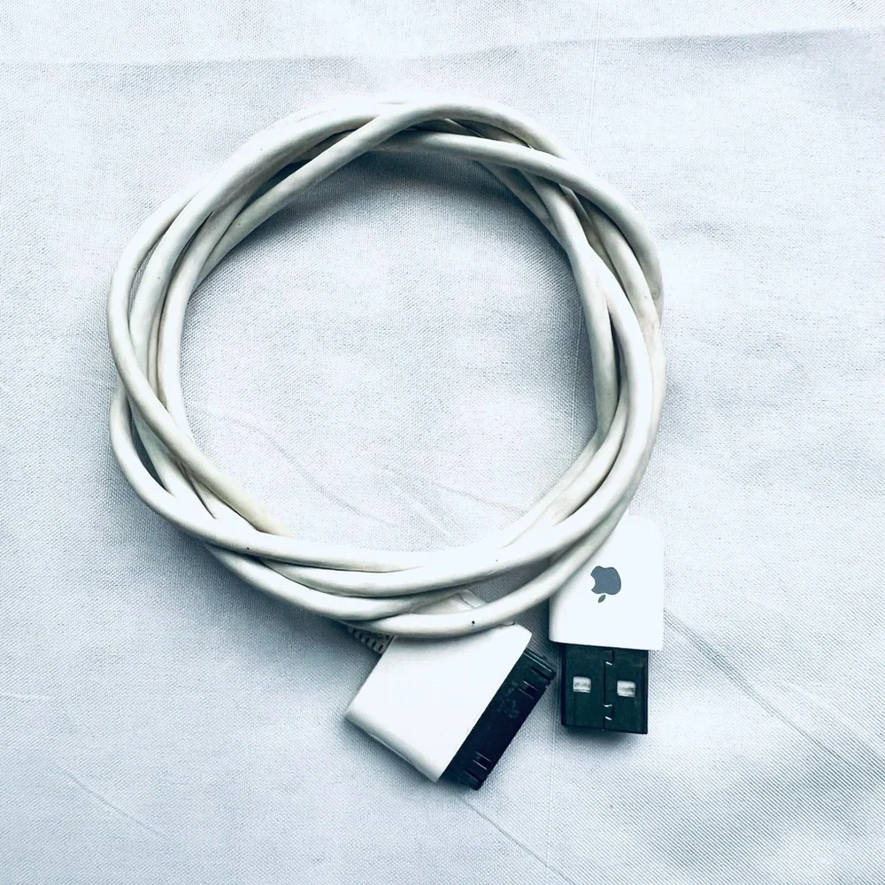 Original Apple USB Data Sync Cable Card Charger for iPod iPod iPhone 1 2 3 4